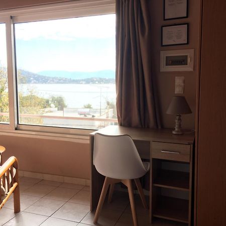 Penthouse Studio Next To The Sea 萨拉米斯 外观 照片